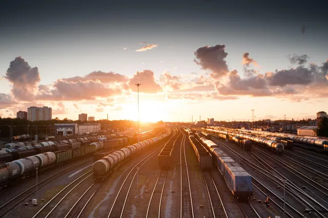 train, sunset, tracks, railroad, transportation, transport, travel, station, nature, railway, rail, industry, platform, locomotive, traffic, technology, sky, carriage, city, speed,